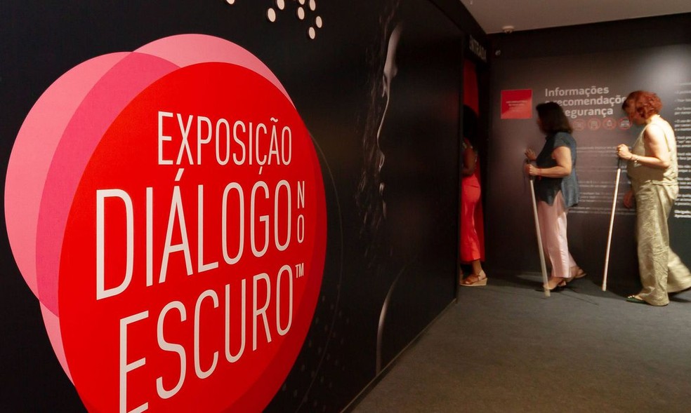 Redes sociais reduzem noção de vergonha, diálogo e empatia', diz  psicoterapeuta americano - BBC News Brasil