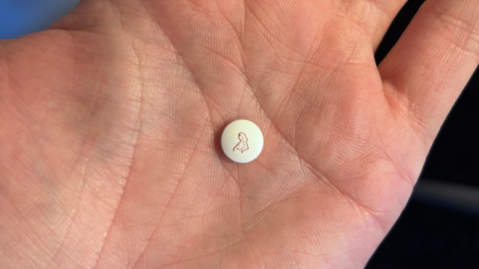 O Xonvea é o único medicamento contra enjoo autorizado para uso na gravidez no Reino Unido — Foto: BBC News fonte