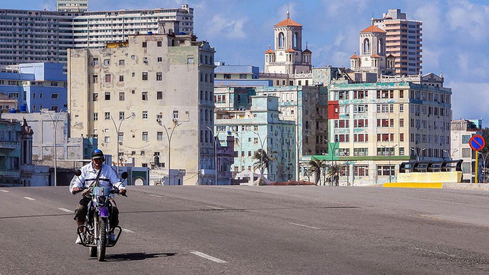 A gigante hoteleira NH anunciou o fechamento de todos os seus hotéis em Cuba — Foto: BBC News fonte