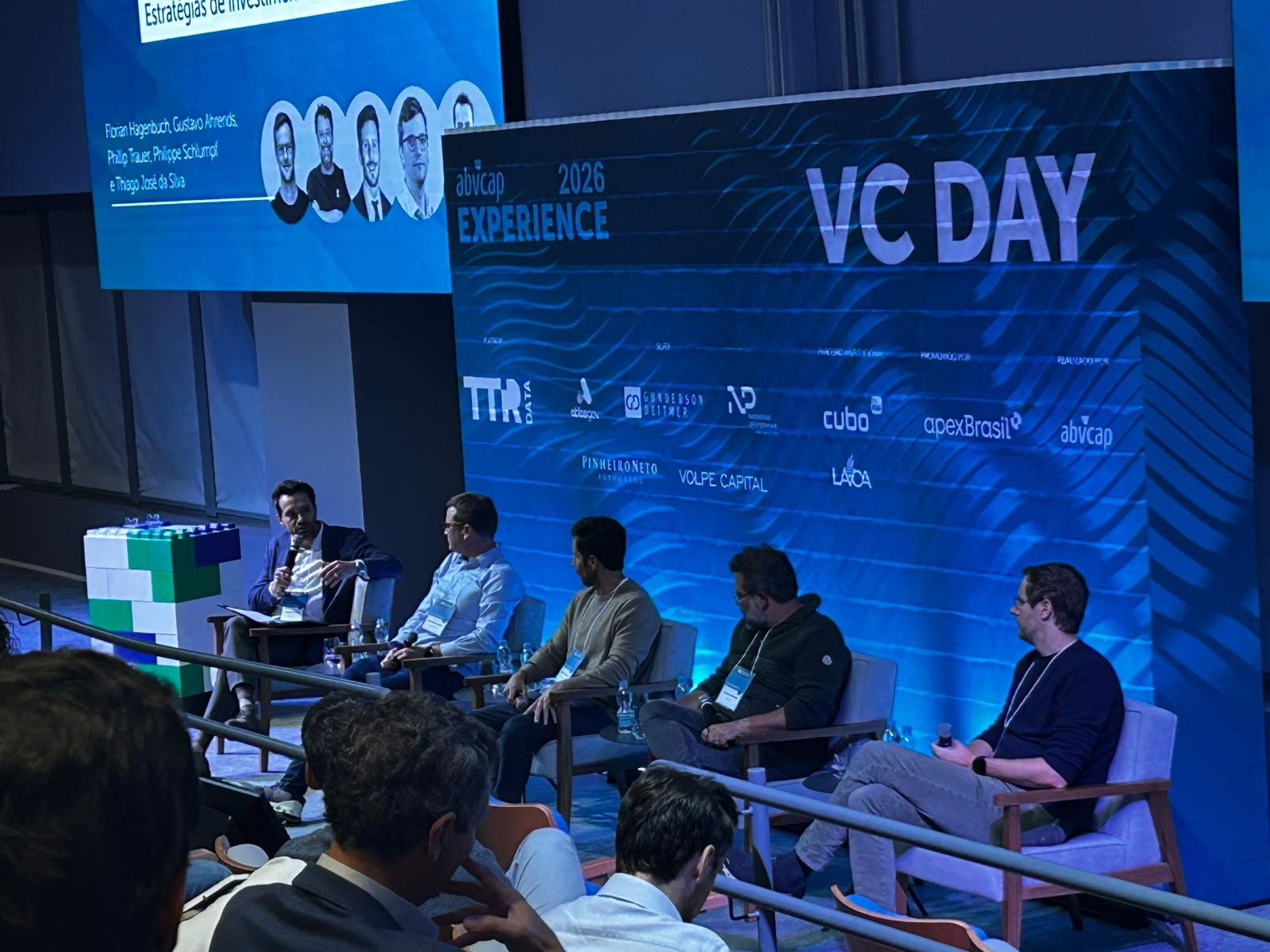 Em tempos de IA, fundos de venture capital voltam o olhar para as pessoas no ecossistema de startups