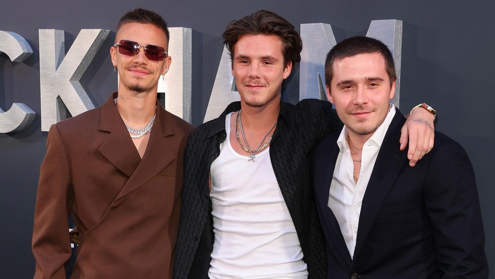 Brooklyn Peltz Beckham, Romeo Beckham e Cruz Beckham, em tempos mais felizes — Foto: BBC News fonte