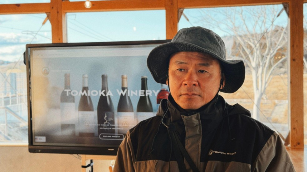 Junichiro Hosokawa, gerente da Tomioka Winery — Foto: BBC News fonte