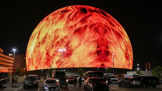 4 dados que mostram como é a gigantesca esfera inaugurada em Las Vegas com show do U2
