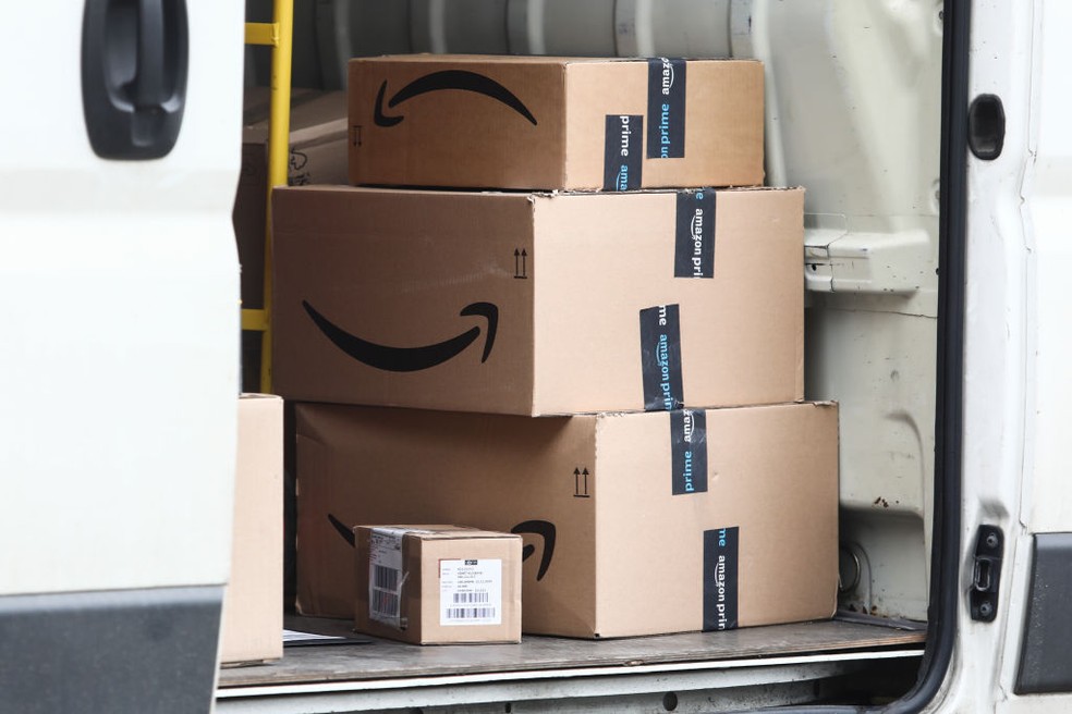 Amazon começou a demitir os 18 mil funcionários atingidos por cortes — Foto: Getty Images