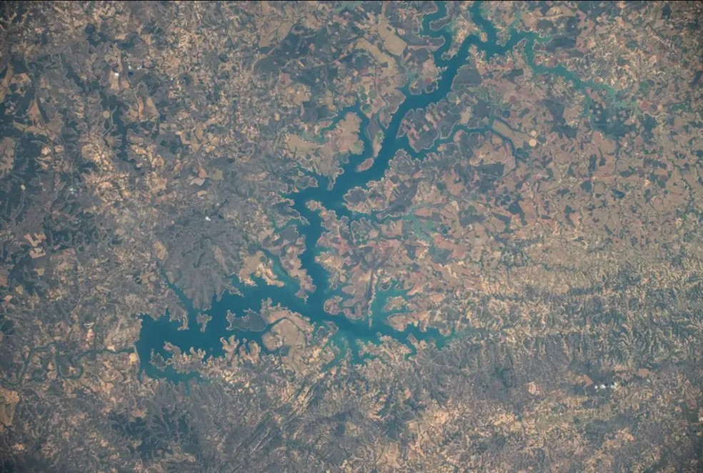 O rio São Francisco, no estado brasileiro de Minas Gerais — Foto: Nasa