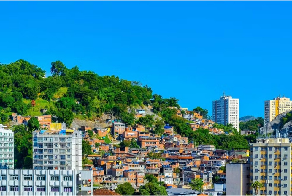 World Inequality Report 2026 afirma que a renda concentrada no bolso dos mais ricos aumentou nos últimos anos no Brasil — Foto: Getty Images via BBC News