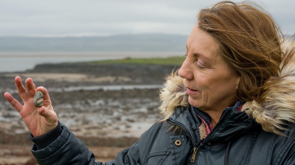 Clark recebeu diversos pedidos para vender o fóssil, mas pretende ficar com ele — Foto: BBC News fonte