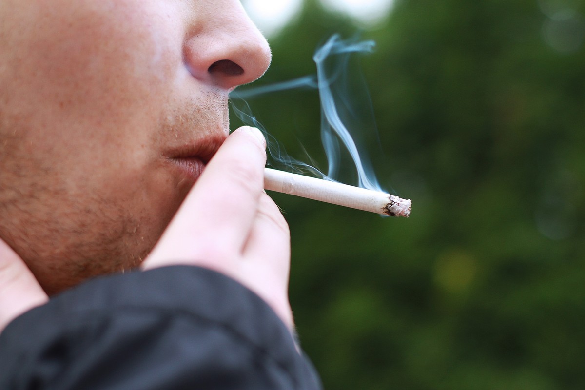 Estudo mede riscos de fumar por idade