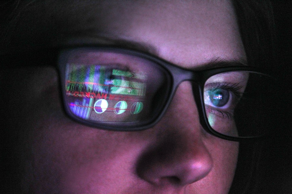 Empresas passam a adotar sistemas para monitorar produtividade de funcionários em regime remoto  — Foto: Getty Images 