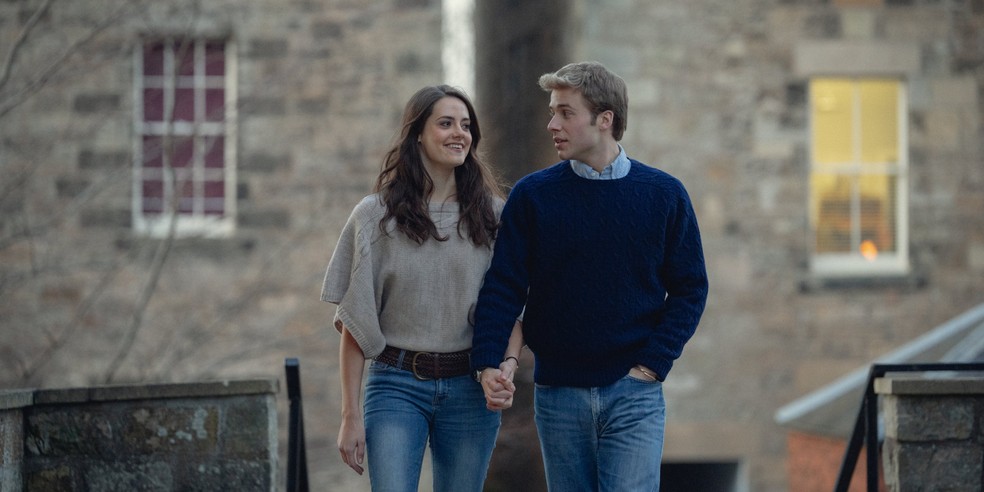  Netflix divulgou as primeiras imagens oficiais que mostram William e Kate da ficção — Foto: Netflix