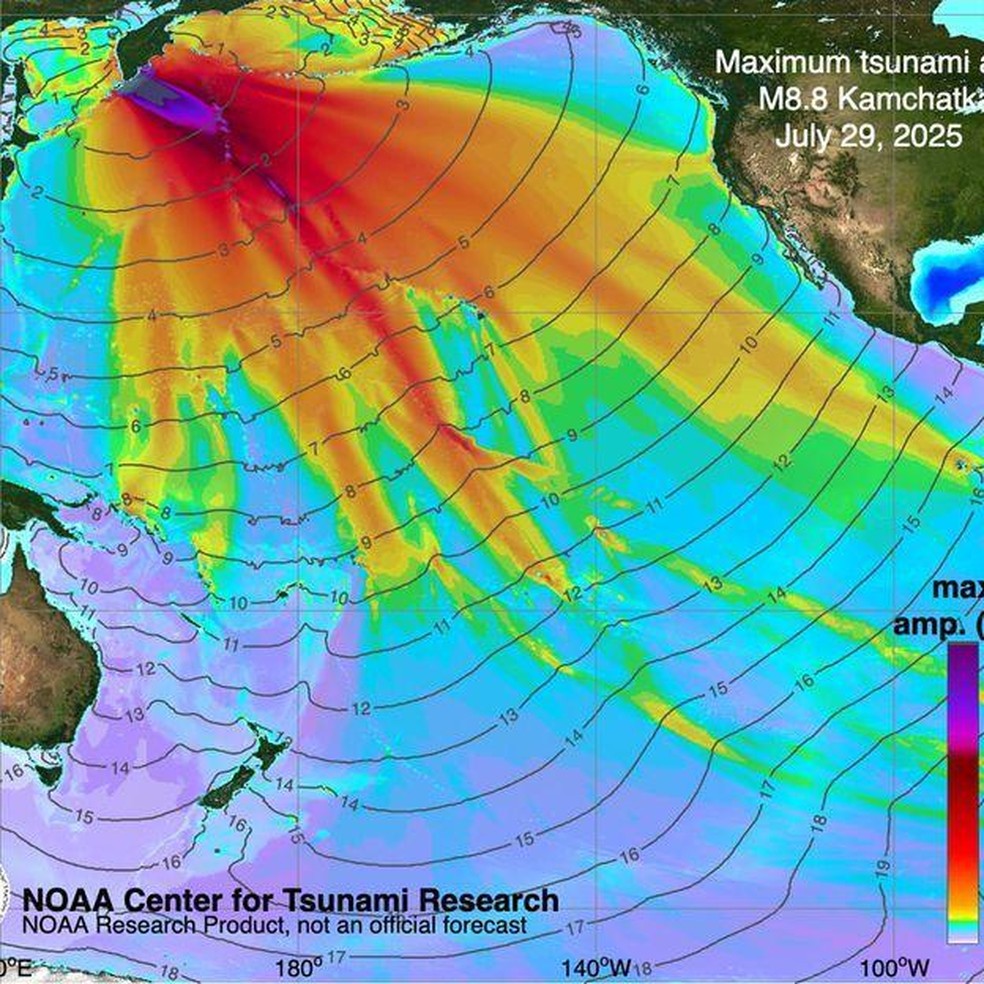 O sistema DART da NOAA usou bóias para prever por onde as ondas de tsunami viajariam — Foto: BBC News fonte