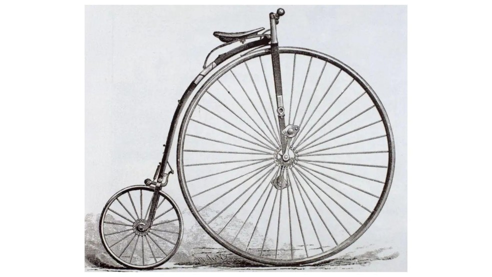 Stevens viajou pelo mundo em uma bicicleta penny-farthing — Foto: BBC News fonte