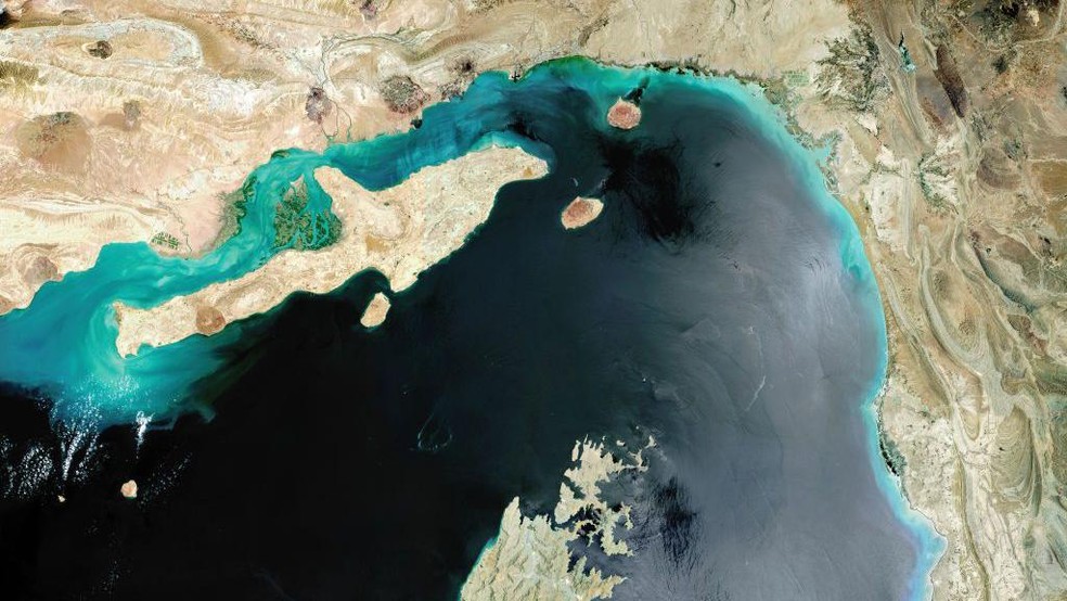 Imagem satélite do Estreito de Ormuz (Arquivo 2017) — Foto: BBC News fonte