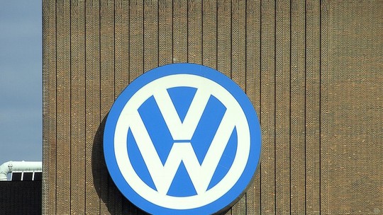 Volkswagen reinicia produção na Alemanha após falha em sistema eletrônico