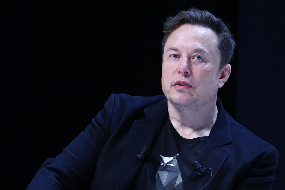 Elon Musk diz que X removeu software CrowdStrike de seu sistema após
