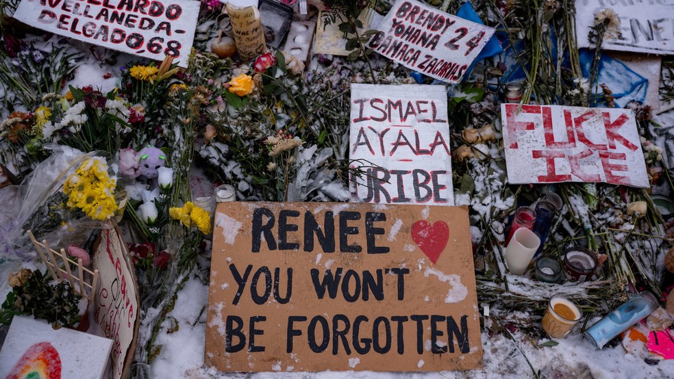 Assassinato de Renee Nicole Good desencadeou uma onda de mais de protestos nos EUA — Foto: BBC News fonte