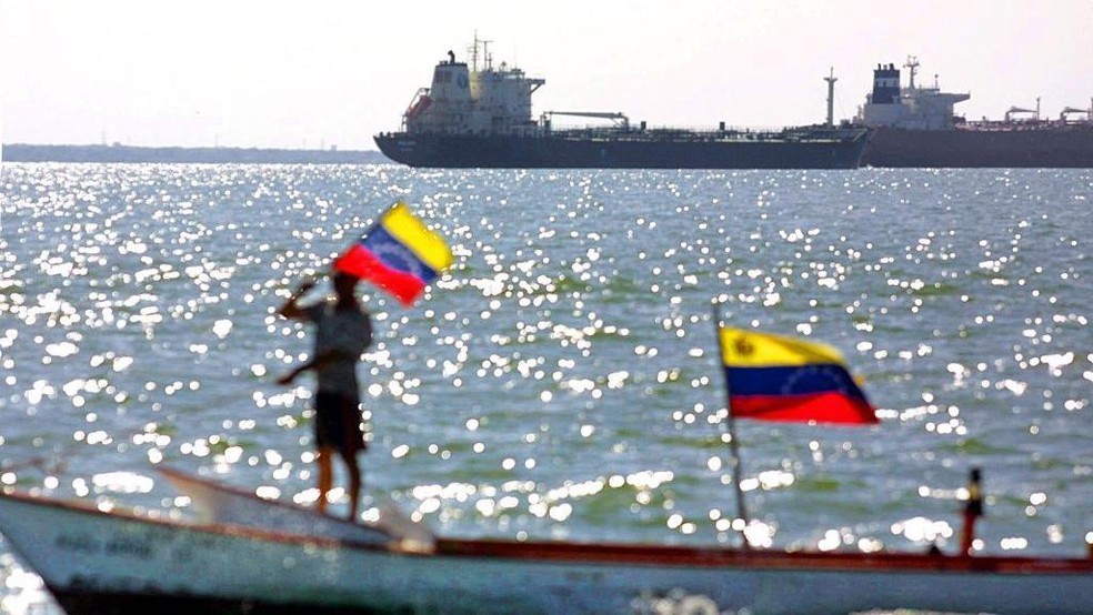 EUA querem sufocar a Venezuela economicamente — Foto: BBC News fonte