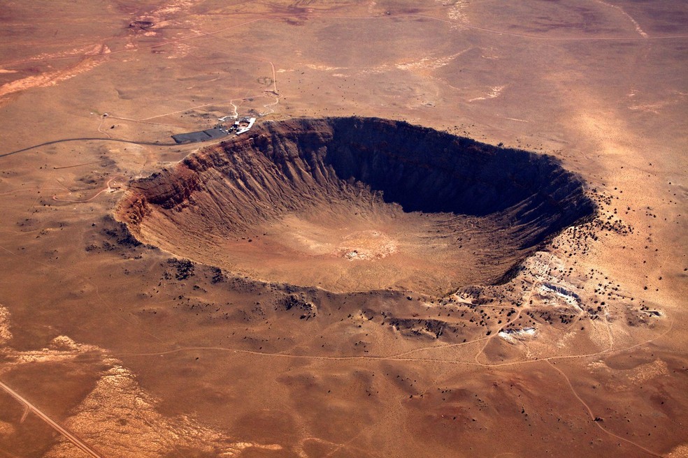 Cientistas afirmam que os meteoritos podem ajudar a entender não apenas nossa origem, mas também o que nos cerca no espaço — Foto: BBC News fonte