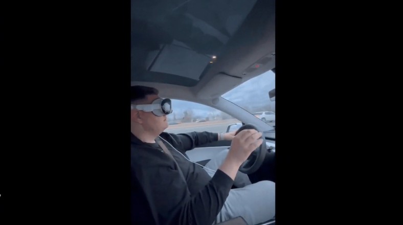 Motorista preso por usar Apple Vision Pro