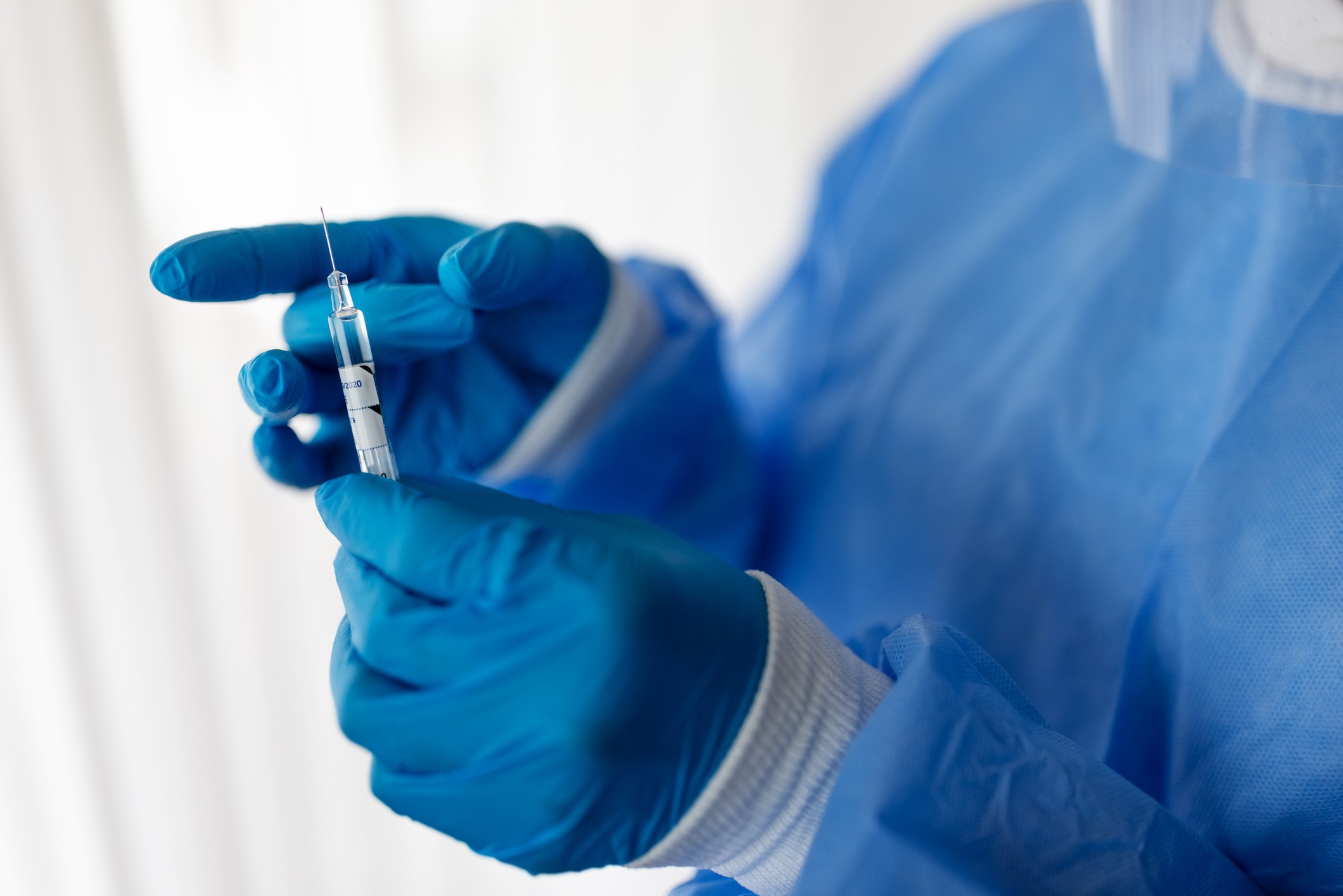 Vacinação contra a dengue em massa começa em três cidades no Brasil; entenda