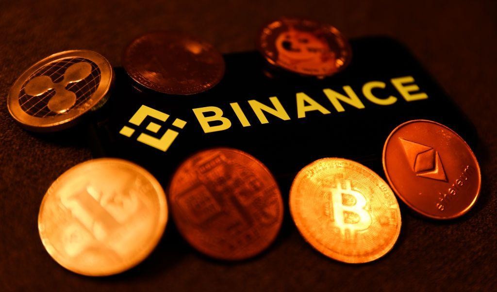 Binance suspende saques após hackers roubarem US$ 6,3 bilhões em criptomoedas