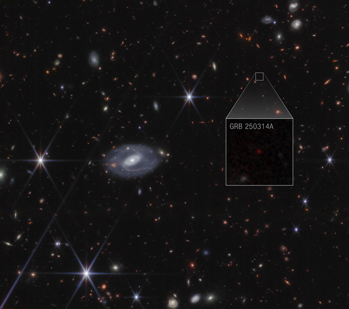 Telescópio James Webb identifica a supernova mais antiga já observada