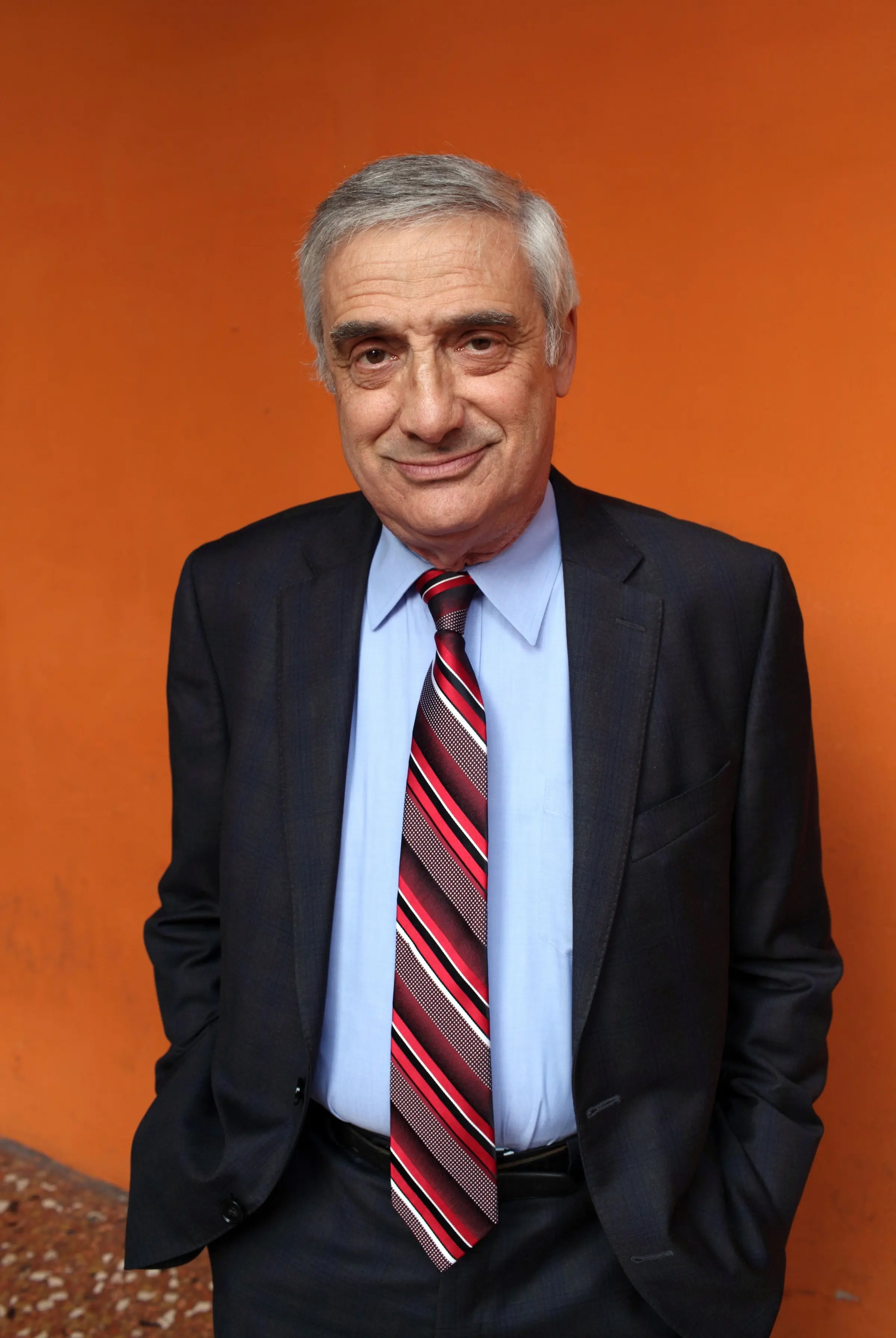 "A ideia de que a IA de alguma forma vai controlar a humanidade é uma bobagem distópica", diz prêmio Nobel da Economia - QTU Questões do Universo