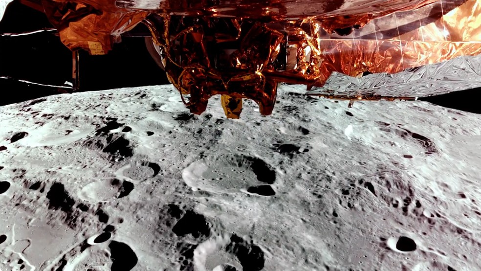 Nave dos EUA pousa com sucesso na Lua e transmite primeiras imagens