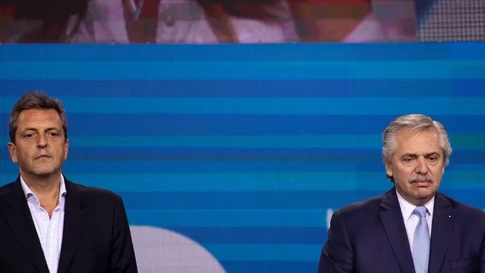 O presidente Alberto Fernández e o ministro da Economia, Sergio Massa, acusaram especuladores — Foto: GETTY IMAGES via BBC