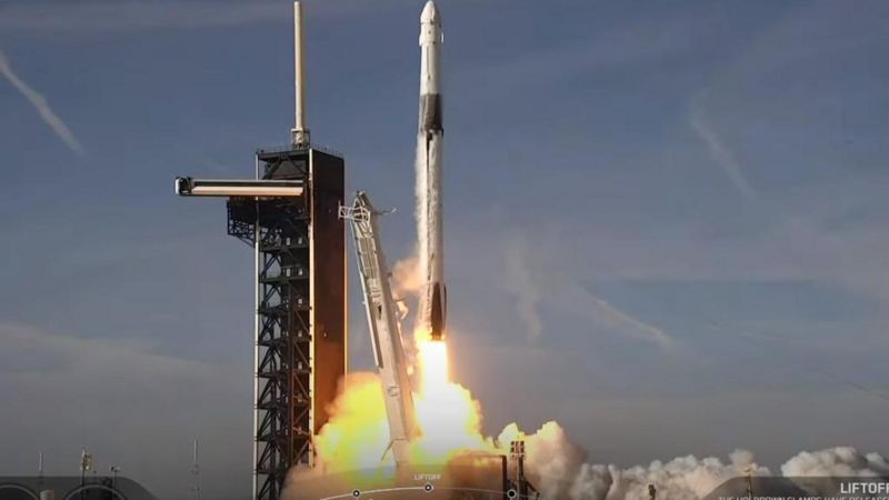 Nasa amplia contrato com a SpaceX, mas mantém Boeing na corrida espacial