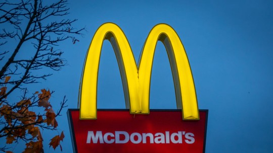 McDonald's lucra menos que o esperado no 1º trimestre; no pré-mercado, ação cai quase 1%