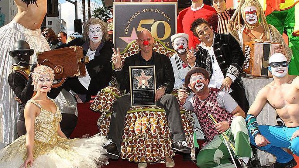 Autodeclarado metade artista e metade capitalista, Laliberté ajudou a "reembalar" o circo, como ele próprio define — Foto: BBC News fonte