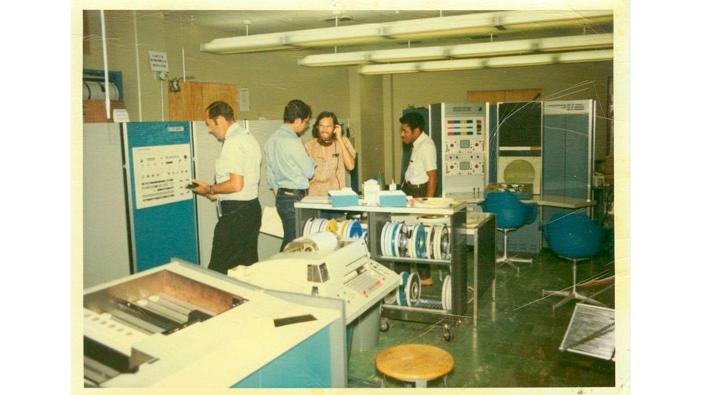 BBC News fonte — Foto: Em dezembro de 1969, a Arpanet conectou alguns poucos centros de informática espalhados pelos Estados Unidos – uma amostra minúscula, em comparação com os cerca de 50 bilhões de pontos que compõem a internet hoje em dia