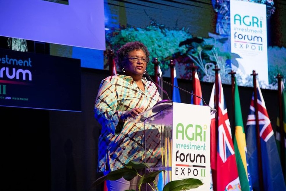 Primeira-ministra de Barbados, Mia Mottley, é destaque na Cúpula para o Novo Pacto Financeiro Global, que acontecerá em Paris — Foto: Mia Mottley/Facebook