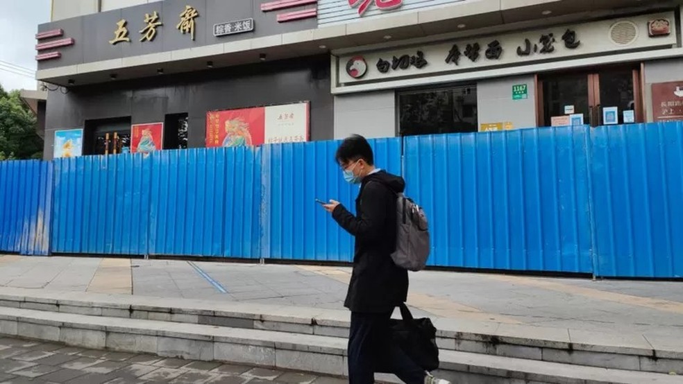 A política 'covid zero' mantém várias cidades chinesas em isolamento para controlar a propagação do vírus — Foto: FUTURE PUBLISHING via BBC