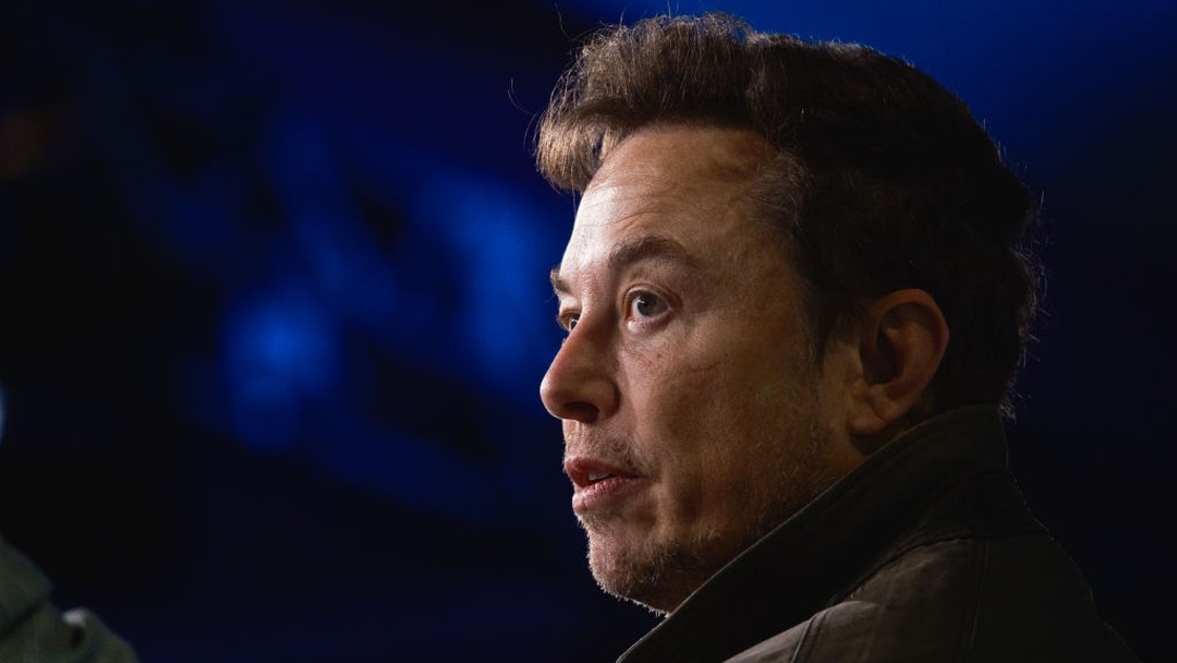 Elon Musk teria ameaçado estúdio para manter Amber Heard em Aquaman