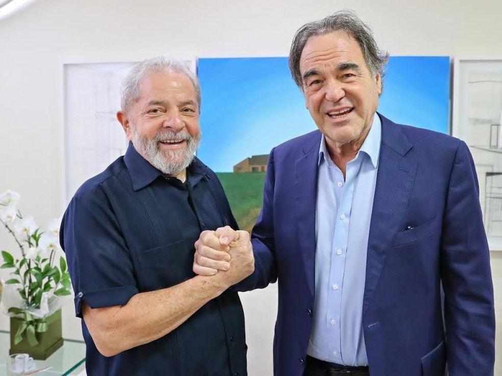 Em entrevista, Nowrasteh se compara a Oliver Stone, ganhador do Oscar que está fazendo documentário sobre Lula — Foto: BBC News fonte
