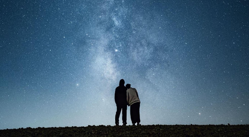 Existem milhões de vezes mais átomos no corpo humano do que o número estimado de estrelas no universo conhecido — Foto: Getty Images via BBC News