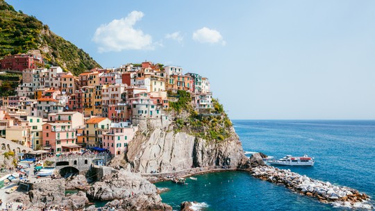 Vilas Cinque Terre na Itália cogitam implementar taxa para turistas