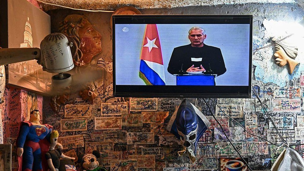 Presidente Miguel Díaz-Canel reconheceu difícil situação da ilha — Foto: BBC News fonte