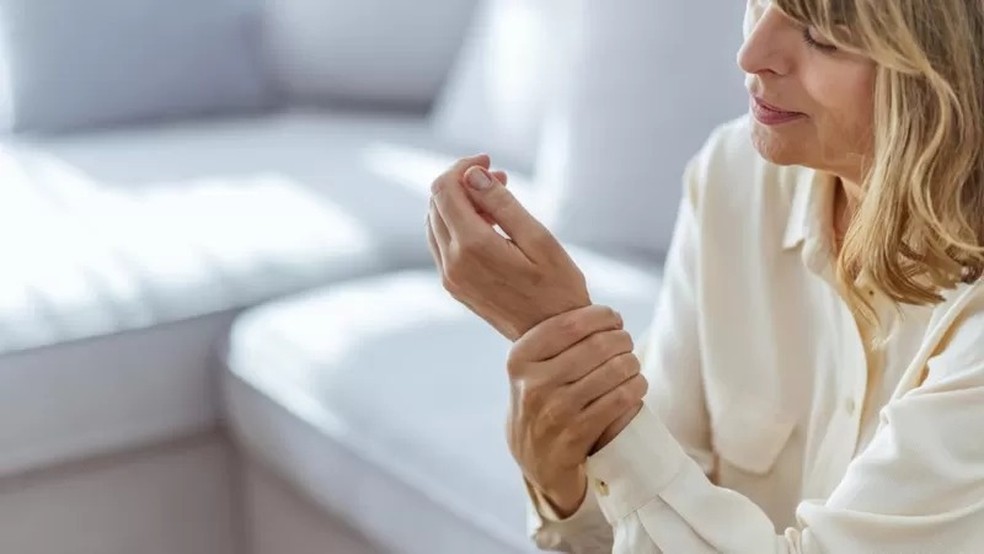 Condições como artrite reumatoide também podem ser um fator de risco — Foto: GETTY IMAGES via BBC