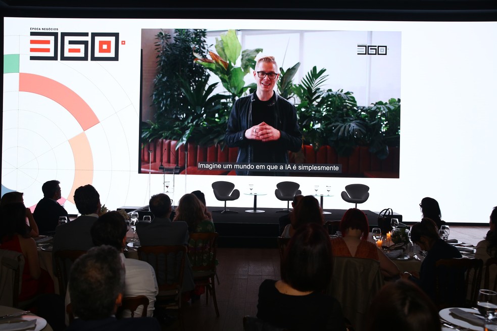 Vídeo de Ian Beacraft sendo exibido na premiação — Foto: Alexandre Di Paula