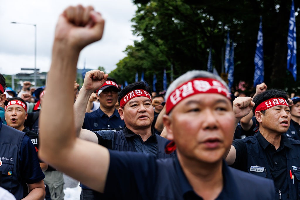 Após greve histórica, Hyundai fecha acordo com trabalhadores na Coreia e aceita discutir empregos ameaçados por robôs e IA - QTU Questões do Universo
