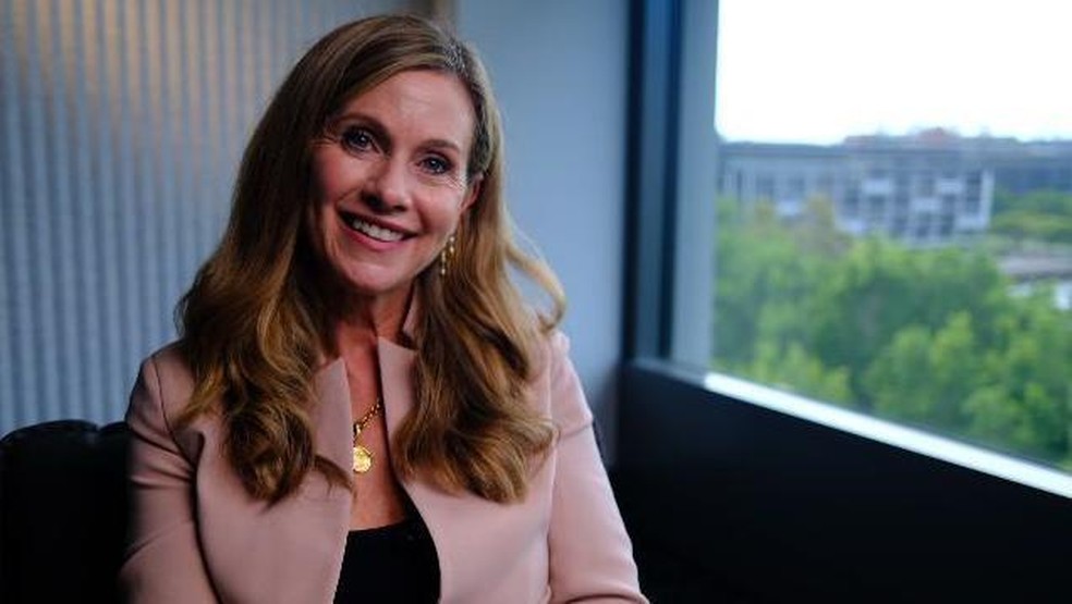 Julie Inman Grant  tem muito trabalho pela frente como reguladora da segurança da internet na Austrália — Foto: BBC News fonte