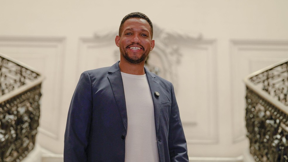 Rick Azevedo não descarta deixar seu mandato de vereador no Rio para concorrer a deputado federal em outubro: 'Até o fim desse semestre, vou tomar uma decisão' — Foto: BBC News fonte