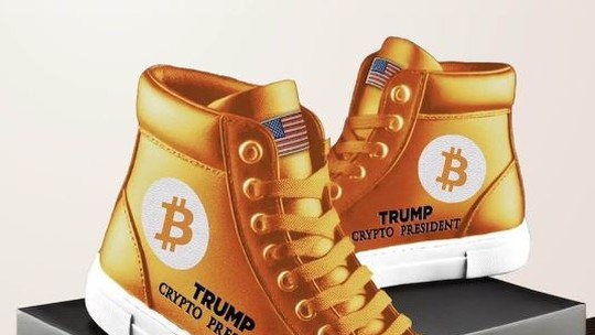 Empresa lança tênis ‘Trump Crypto President’ por R$ 2,8 mil, que esgota em poucas horas