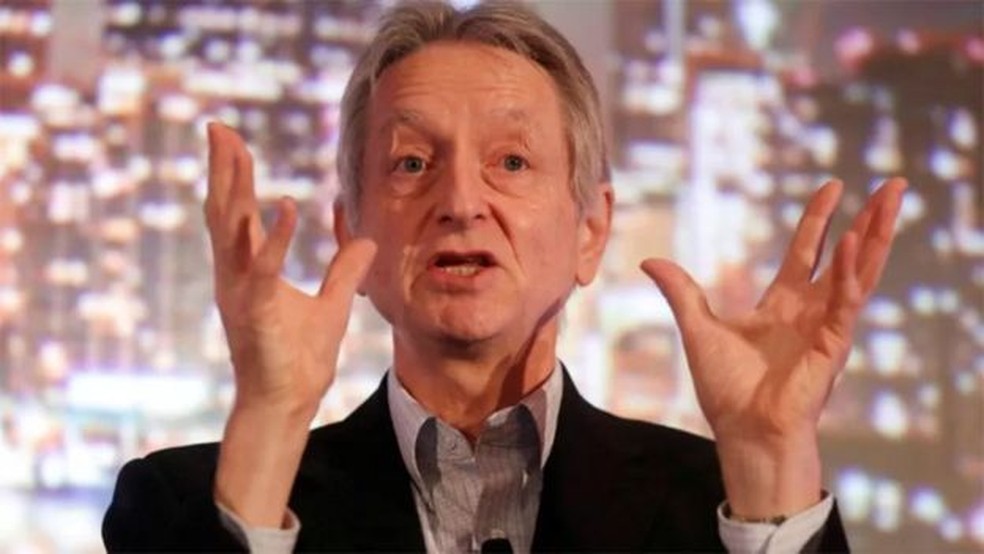 Geoffrey Hinton disse à BBC que os avanços na IA o 'assustam' — Foto: REUTERS/VIA BBC