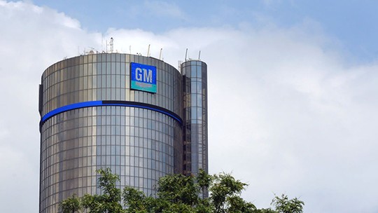 GM e Stellantis lutam para contornar falta de partes de automóveis, ante greve do UAW