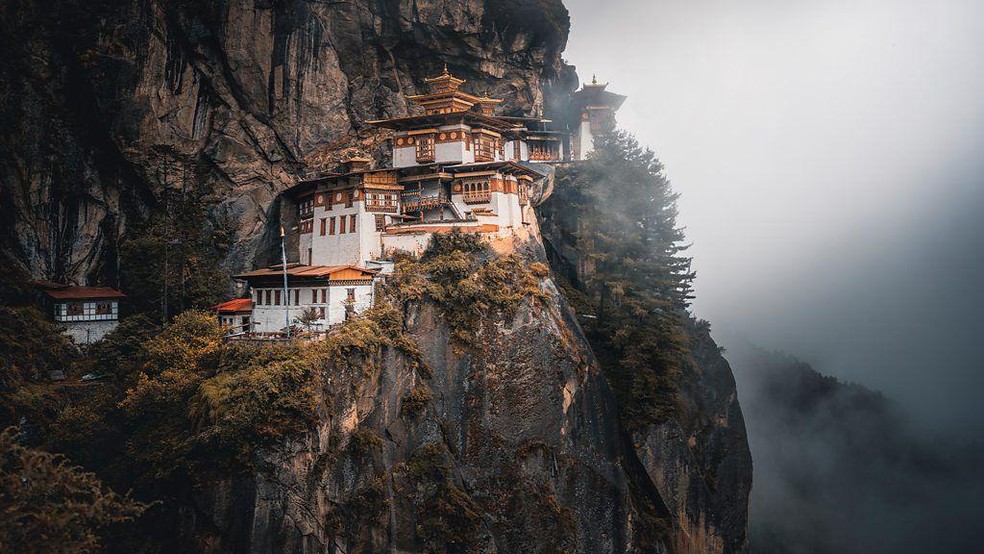 O Butão tem sido historicamente um destino remoto e de difícil acesso — Foto: BBC News fonte