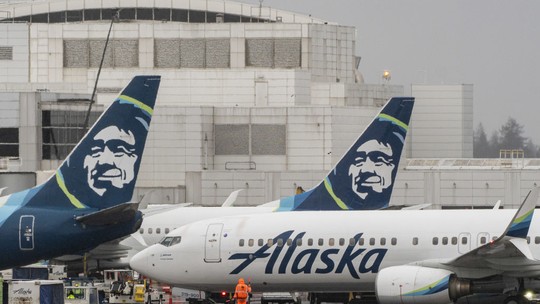 Caso da Boeing rende prejuízo de US$ 150 milhões para Alaska Airlines